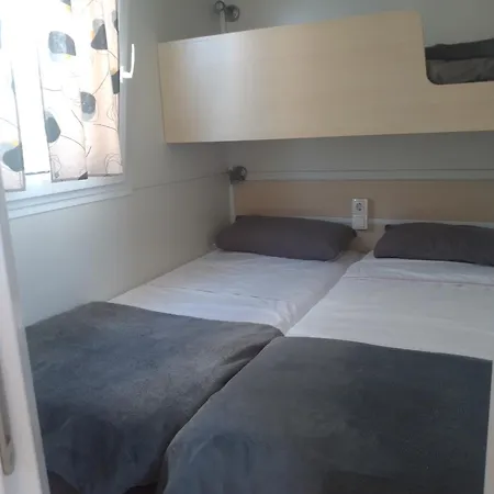 Prázdninový dům Tiny House Chill Escape 7 - Private Jacussy Brisa & Burbujas Chiclana de la Frontera